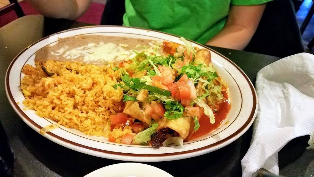 Guajillos Cocina Mexicana | restaurant | 434 E Wooster St c, Bowling Green, OH 43402, USA | 4198064866 OR +1 419-806-4866