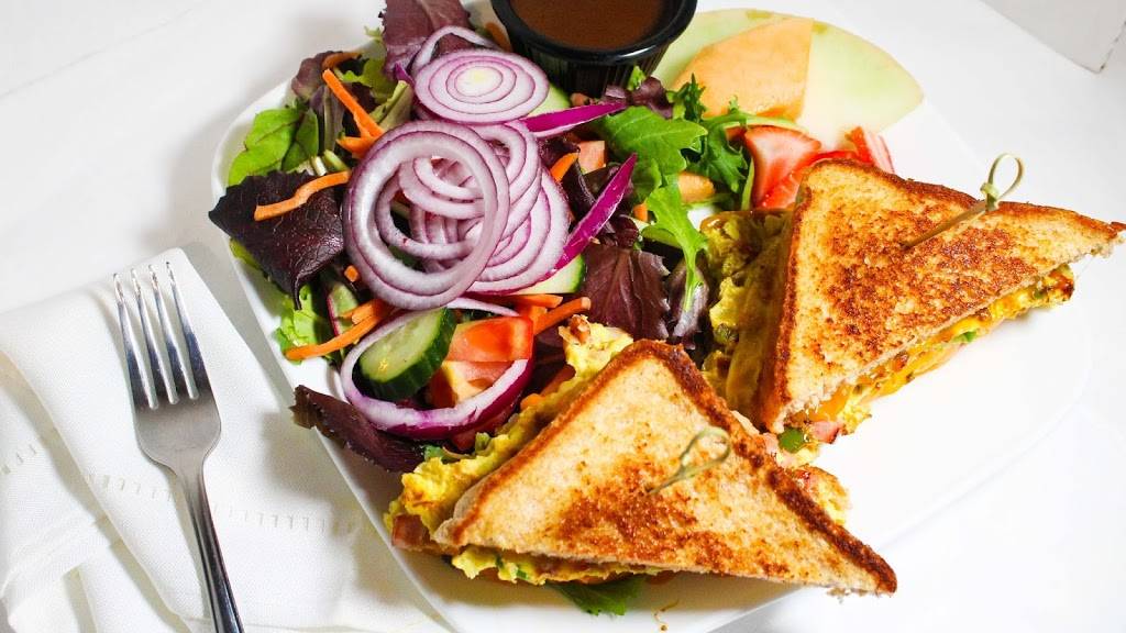 3 Eggs All Day Grill | restaurant | 936 Eglinton Ave W, Toronto, ON M6C 2C2, Canada | 4165195955 OR +1 416-519-5955