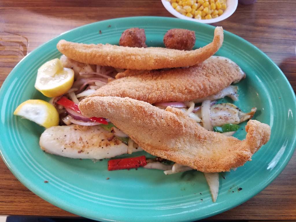 Sams Southern Eatery | restaurant | 1824 W Waco Dr, Waco, TX 76701, USA | 2547549926 OR +1 254-754-9926