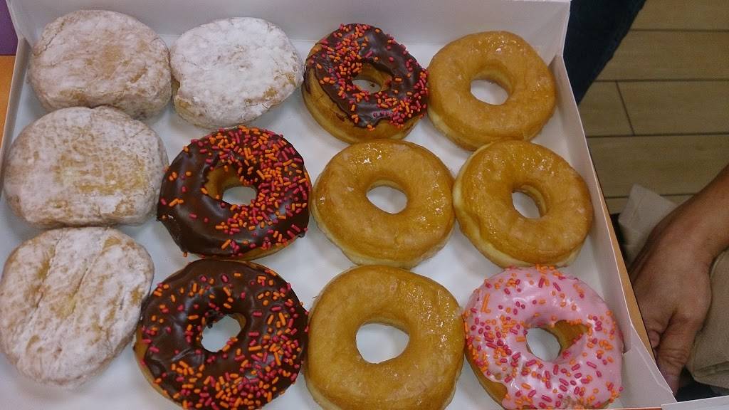 Dunkin | bakery | 8290 W Flagler St, Miami, FL 33144, USA | 3052257135 OR +1 305-225-7135
