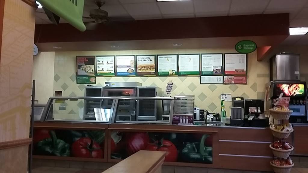 Subway | restaurant | 7653 Mall Rd Store No. 35, Florence, KY 41042, USA | 8595259777 OR +1 859-525-9777