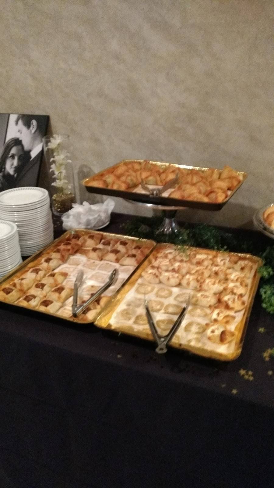 Torino Plaza & Banquet Hall | restaurant | 12049 Tecumseh Rd E, Windsor, ON N8N 1M1, Canada | 5197352522 OR +1 519-735-2522