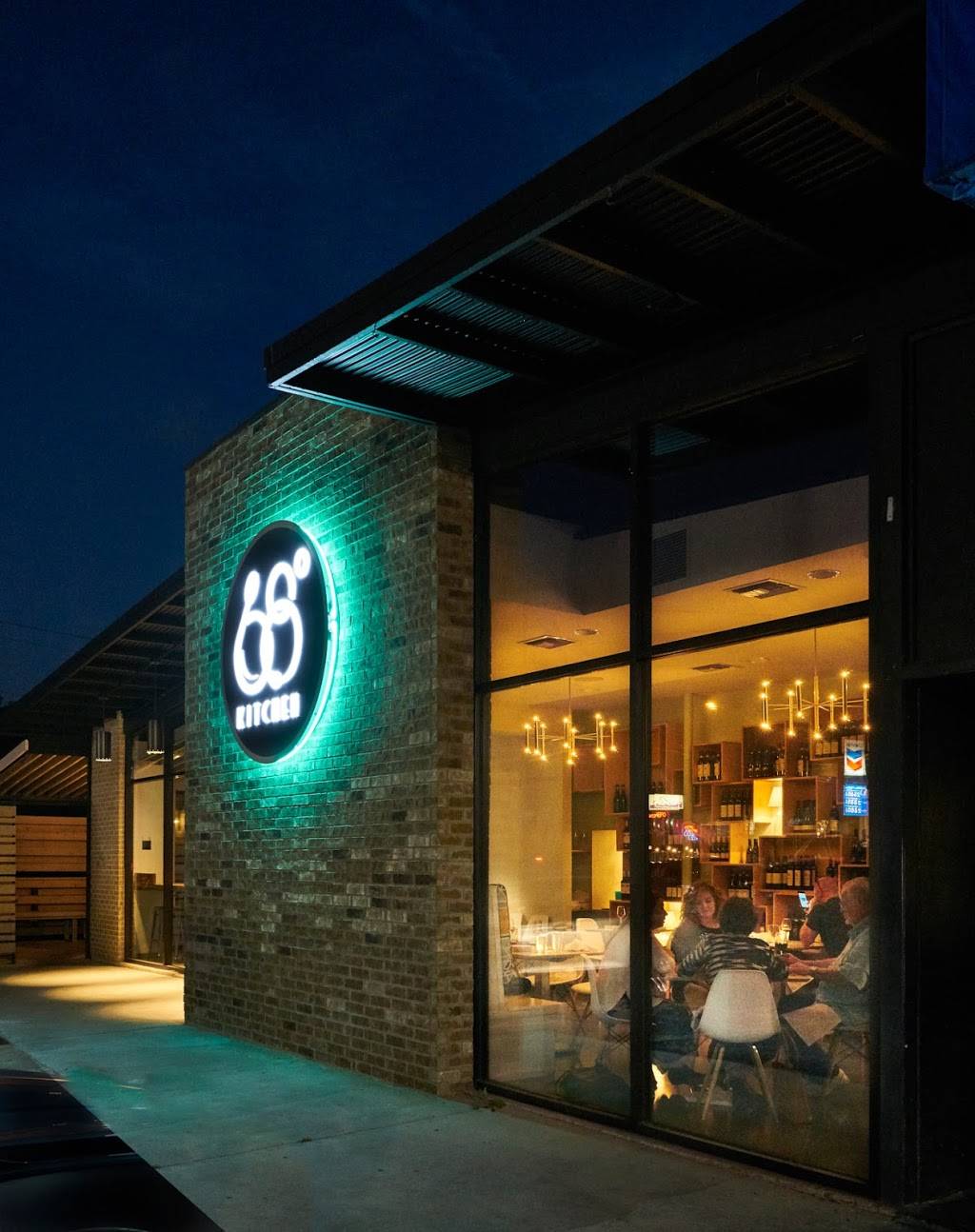 68 Degrees Kitchen | restaurant | 2401 Lake Austin Blvd, Austin, TX 78703, USA | 5127666868 OR +1 512-766-6868