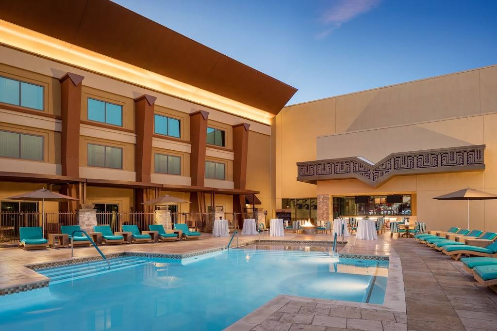 Gila River Hotels & Casinos - Vee Quiva | night club | 15091 S Komatke Ln, Laveen Village, AZ 85339, USA | 8009464452 OR +1 800-946-4452