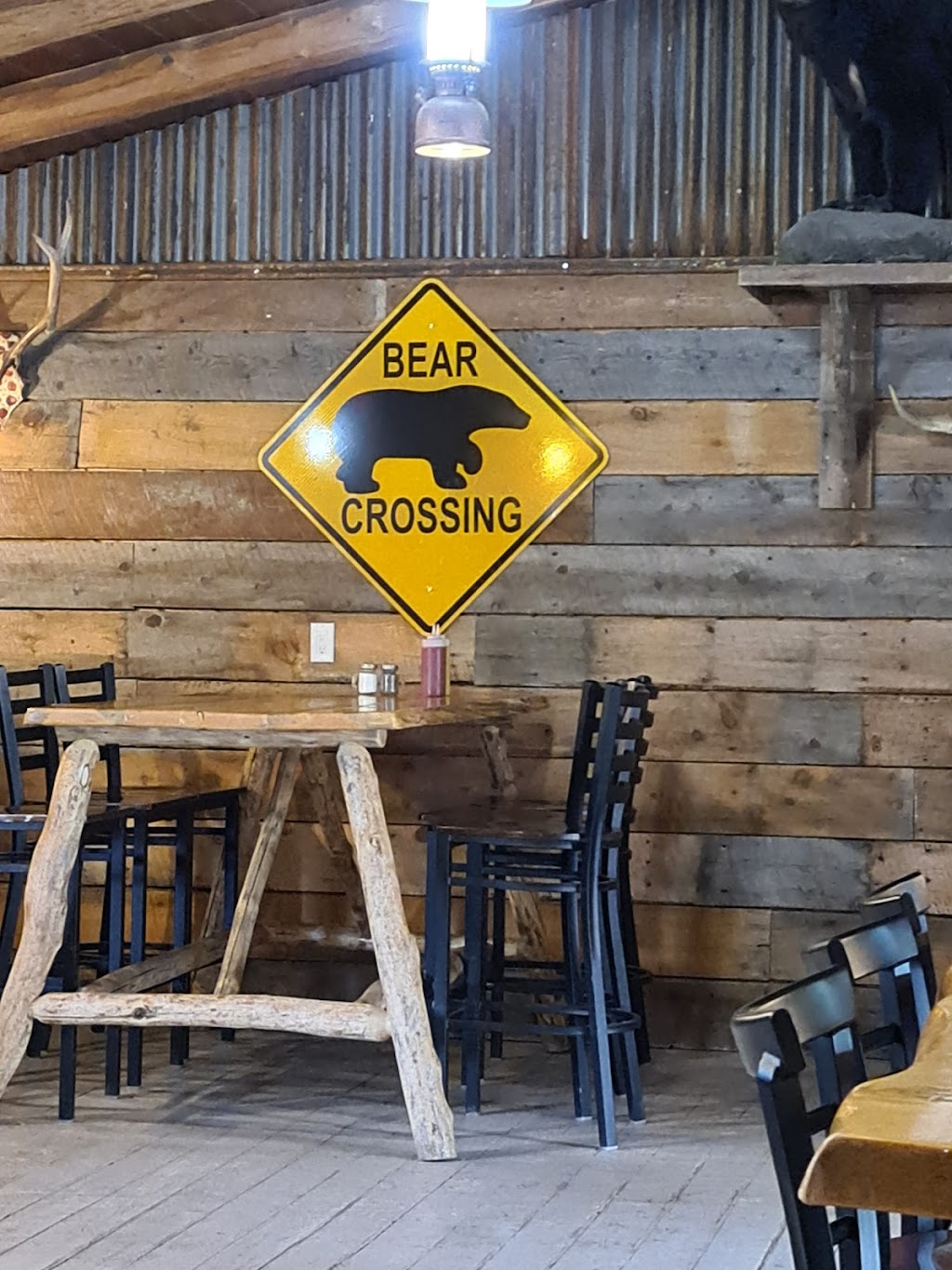 Bear Trap Cafe & Bar | restaurant | 120 Riverside Ave, Riverside, WY 82325, USA | 3073275277 OR +1 307-327-5277