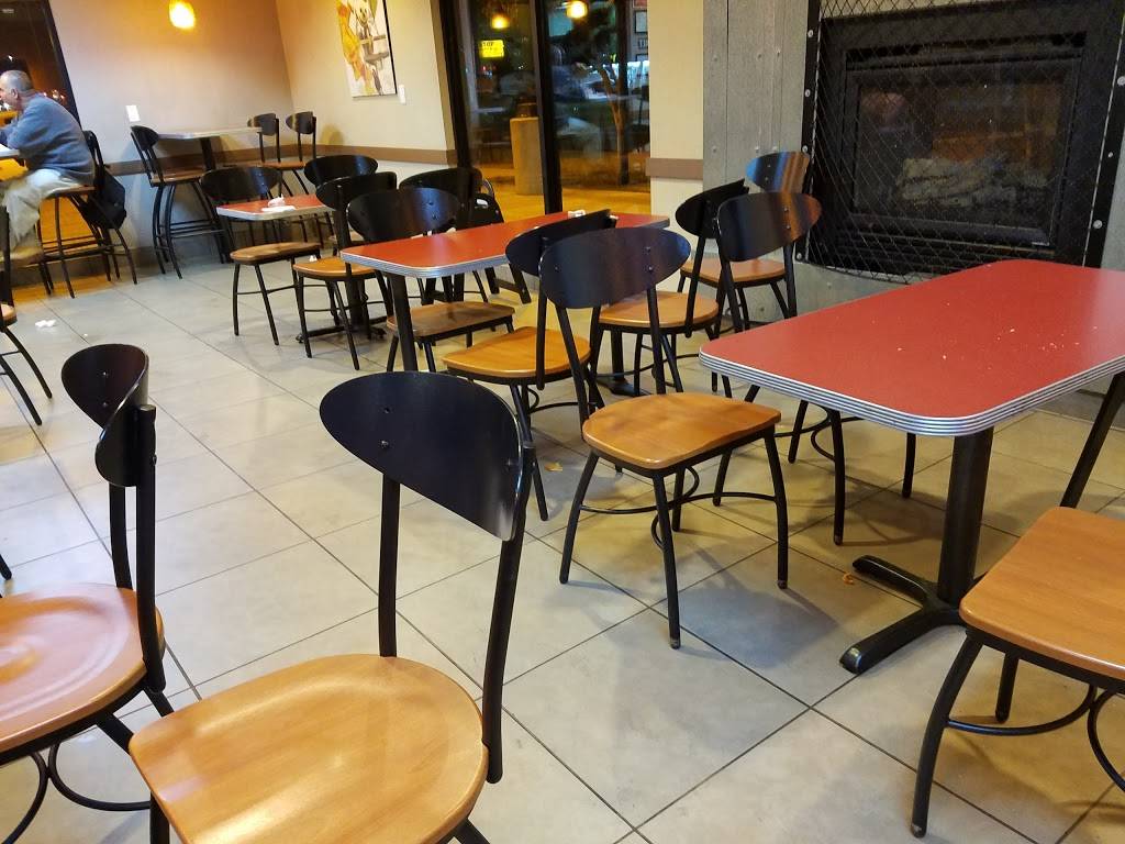 Jack in the Box | restaurant | 1632 Tully Rd, San Jose, CA 95122, USA | 4082743972 OR +1 408-274-3972