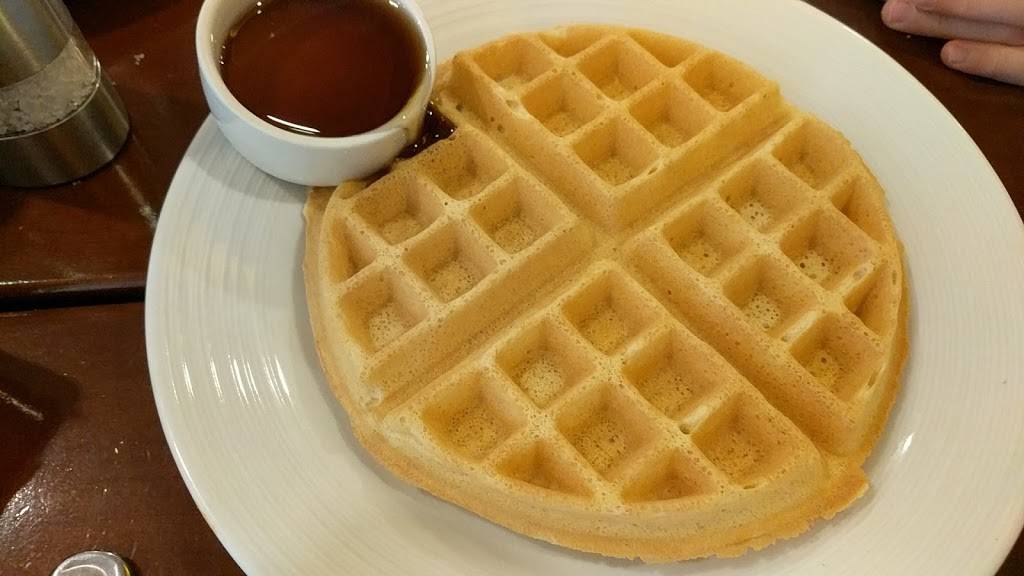 Democracy Grille | restaurant | 6711 Democracy Blvd, Bethesda, MD 20817, USA | 3018975600 OR +1 301-897-5600