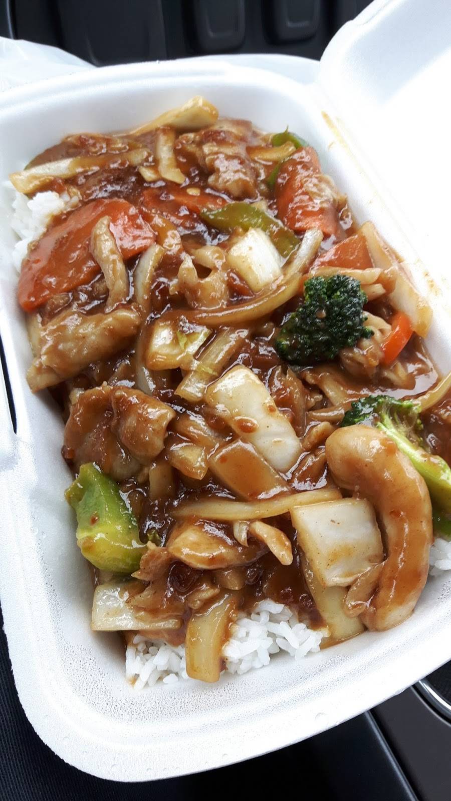 Sushi Thaibon | restaurant | 1200 Boulevard Alphonse-Desjardins, Lévis, QC G6V 6Y8, Canada | 4188376476 OR +1 418-837-6476