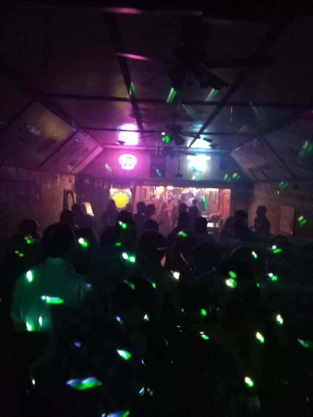 Brick Street Tavern | restaurant | 107 Wayne St, Fort Recovery, OH 45846, USA | 4193754888 OR +1 419-375-4888