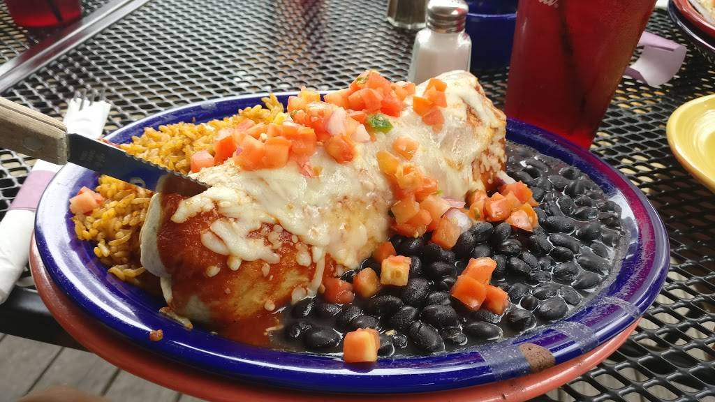 Sharkys Cantina | restaurant | 266 Upper Main St, Edgartown, MA 02539, USA | 5086276565 OR +1 508-627-6565