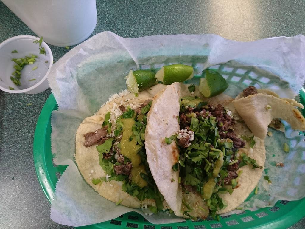 Taqueria Sahvayo | restaurant | 2915 Market St, Baytown, TX 77520, USA | 8325562000 OR +1 832-556-2000