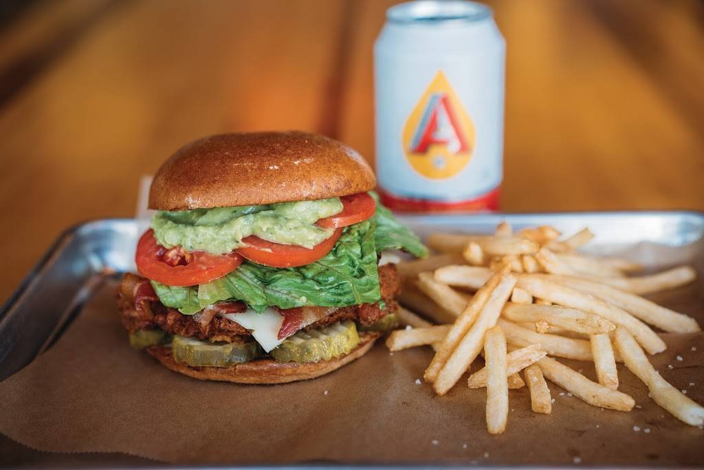 Flyrite Chicken Domain | restaurant | 11420 Rock Rose Ave, Austin, TX 78758, USA | 5125463458 OR +1 512-546-3458