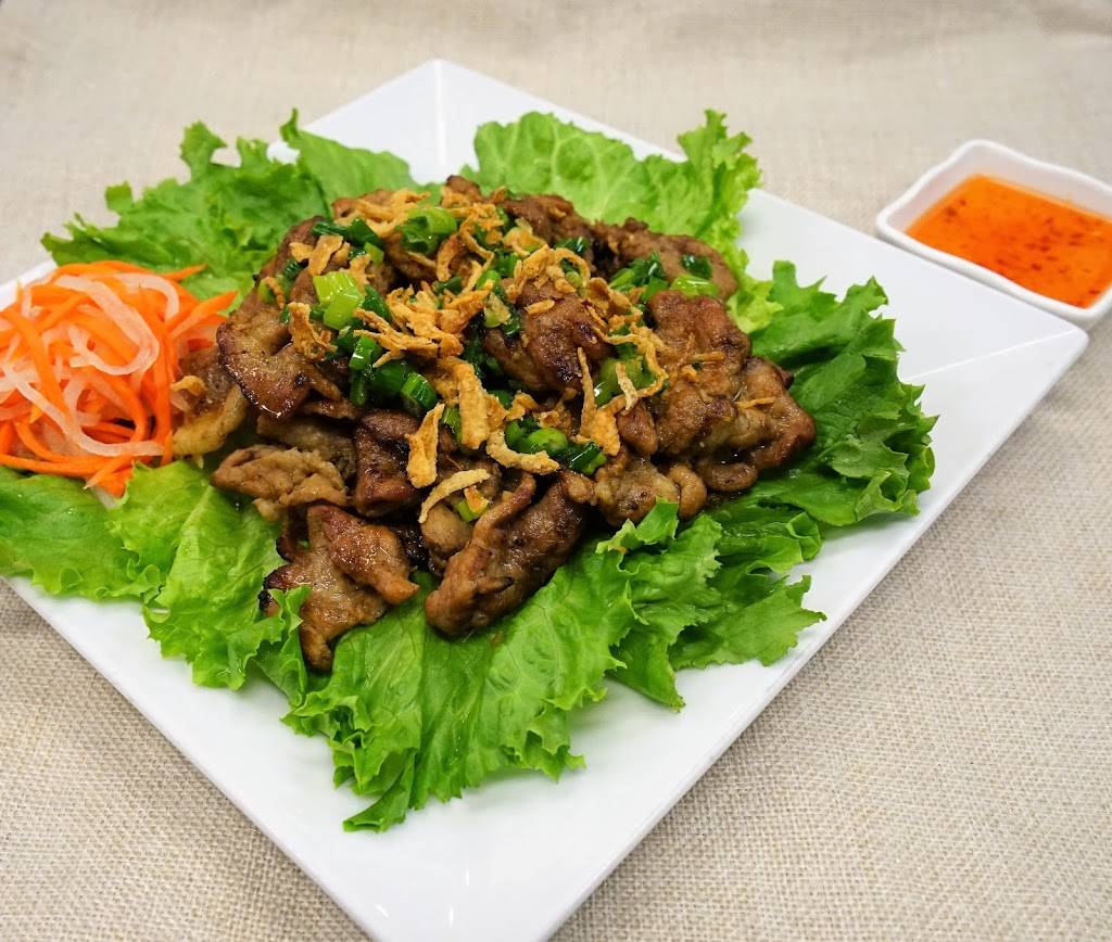 Four Seasons Restaurant | restaurant | 6767 Wilson Blvd, Falls Church, VA 22044, USA | 7035338388 OR +1 703-533-8388