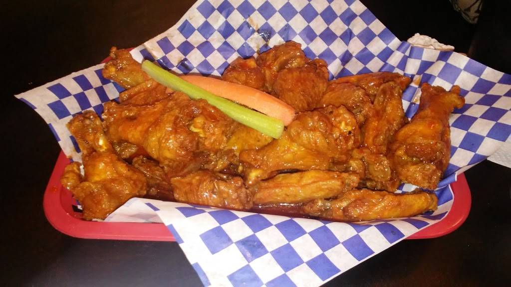 Wings R Us | restaurant | 10651 N Loop Dr B, El Paso, TX 79927, USA | 9158601175 OR +1 915-860-1175