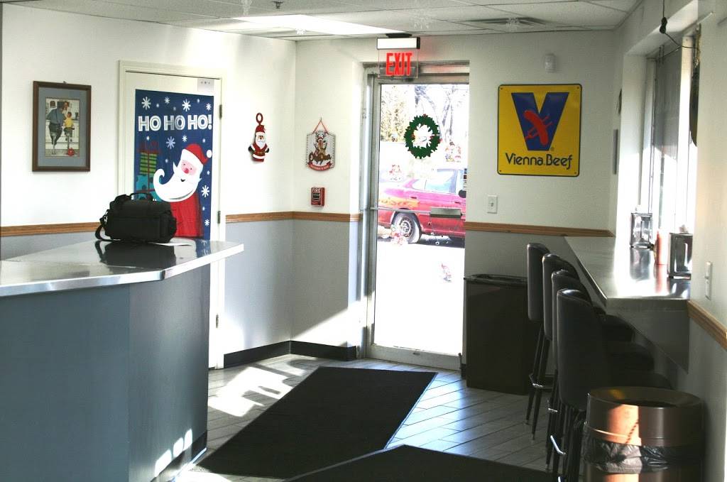 Fat Doggyz | restaurant | 7830 Frontage Rd, Justice, IL 60458, USA | 7085525148 OR +1 708-552-5148