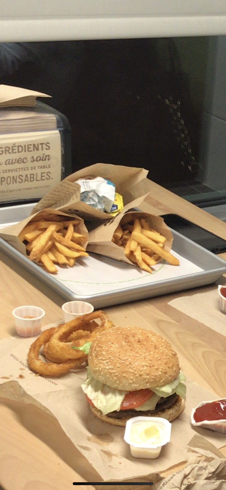 A&W Canada | restaurant | 4813 Boul Saint-Jean, Pierrefonds, QC H9H 2A9, Canada | 4382207587 OR +1 438-220-7587