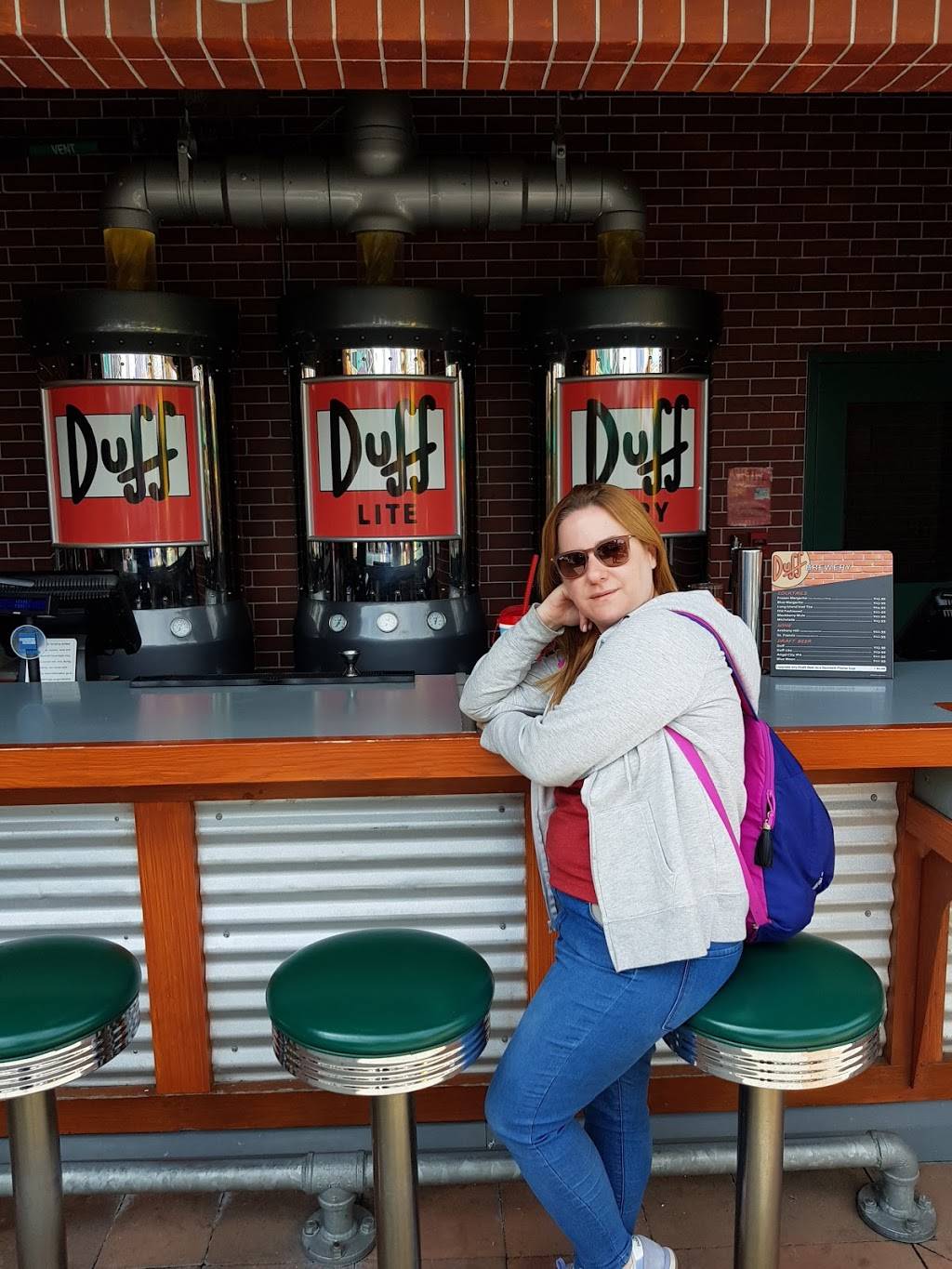 Duff Brewery Beer Garden | restaurant | 49 Production Plaza, North Hollywood, CA 91602, USA | 8008648377 OR +1 800-864-8377