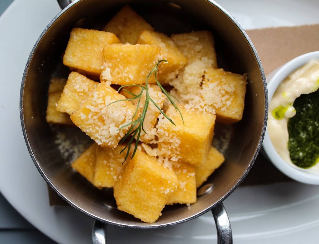 Bar Amis | restaurant | 4503 S Broad St, Philadelphia, PA 19112, USA | 2152823184 OR +1 215-282-3184