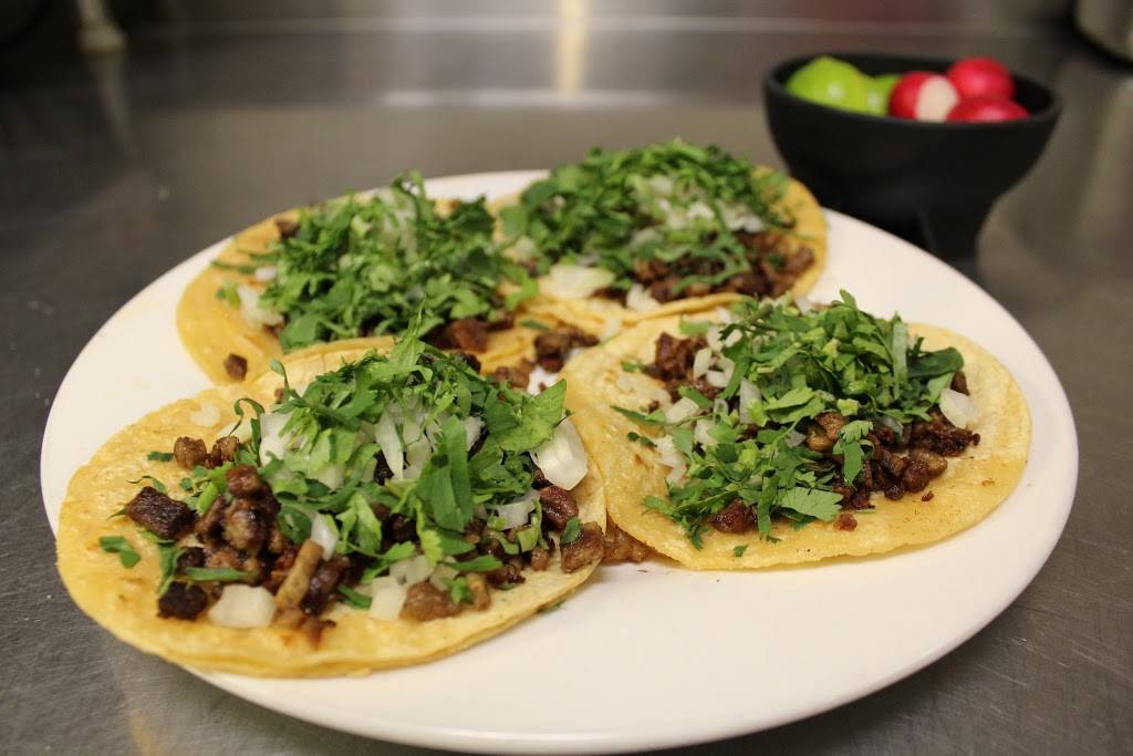 Los 2 Brothers Mexican Restaurant | restaurant | 2011 Irving Park Rd, Hanover Park, IL 60133, USA | 6303729462 OR +1 630-372-9462