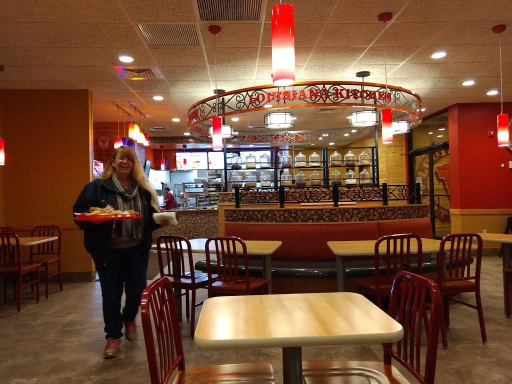 Popeyes Louisiana Kitchen | restaurant | 1589 Earl L Core Rd, Morgantown, WV 26505, USA | 3043812286 OR +1 304-381-2286