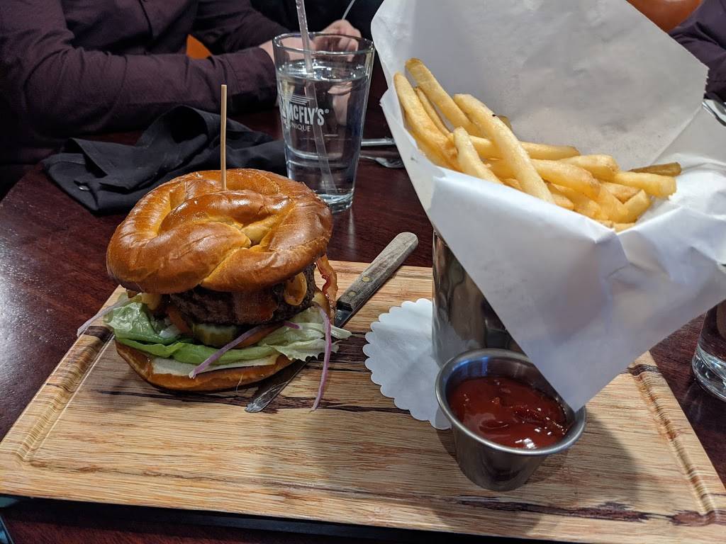 Maggie McFlys of Albany | restaurant | Crossgates Mall, 1 Crossgates Rd, Albany, NY 12203, USA | 5186085647 OR +1 518-608-5647