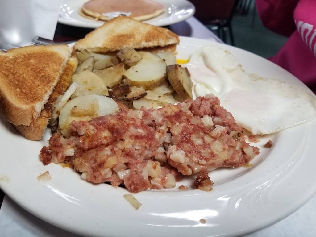 Fillin Station | restaurant | 2400 Washington Rd, Washington, IL 61571, USA | 3097179069 OR +1 309-717-9069