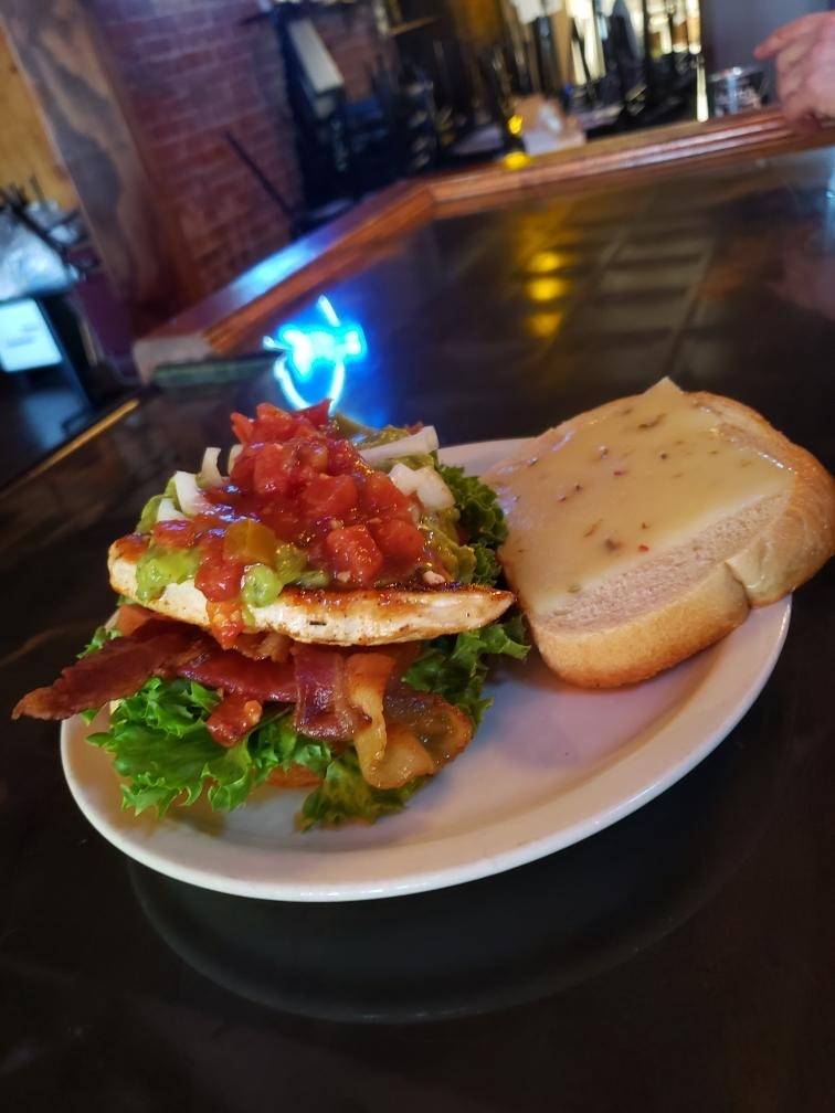 Crescent City Tap | restaurant | 336 Front St, Galva, IL 61434, USA | 3099321784 OR +1 309-932-1784