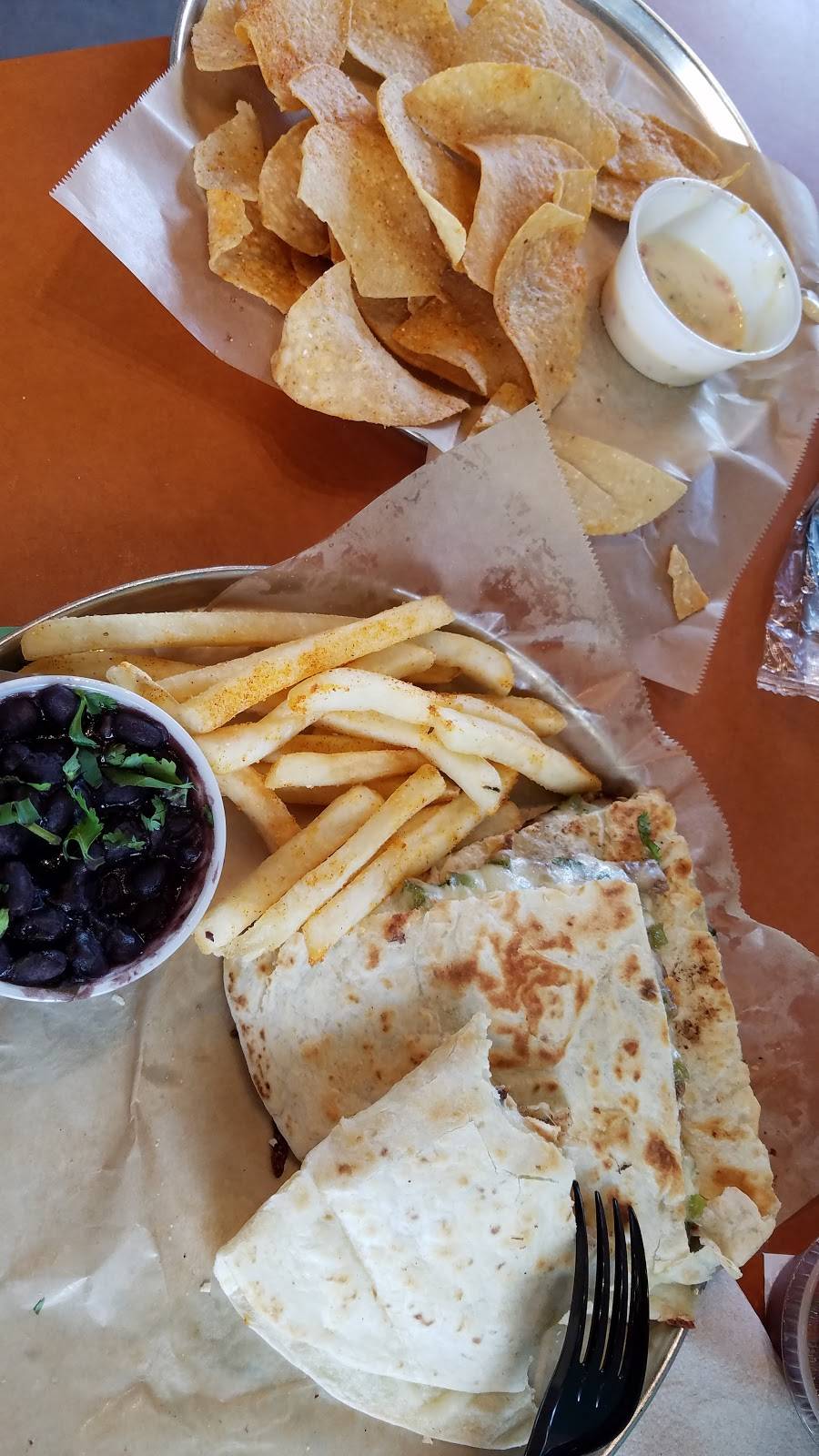 Dillas Quesadillas | restaurant | 2008 Midway Rd, Plano, TX 75093, USA | 9724734601 OR +1 972-473-4601