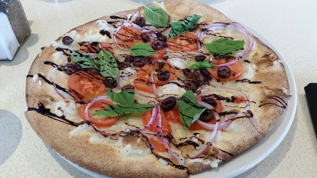 Brixx Wood Fired Pizza - Franklin | restaurant | 1550 W McEwen Dr #10, Franklin, TN 37067, USA | 6157717797 OR +1 615-771-7797