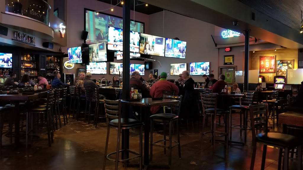 Galatis Pizza & Pasta | restaurant | 800 Feinberg Ct, Cary, IL 60013, USA | 8475163663 OR +1 847-516-3663