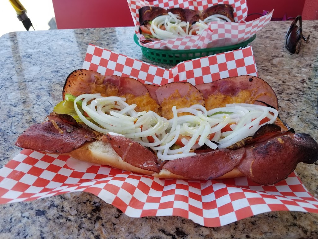 Luigis Italian Sandwiches | restaurant | 1619 N Riverside Ave, Medford, OR 97501, USA | 5417795363 OR +1 541-779-5363