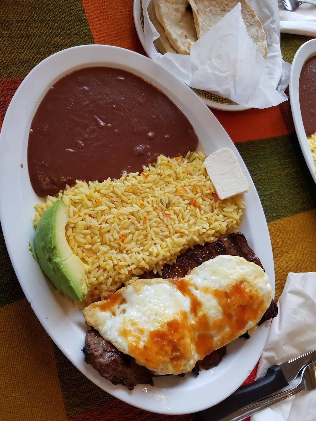 Tipicos Dona Juanita | restaurant | 119 Fort Evans Rd NE, Leesburg, VA 20176, USA | 7037778069 OR +1 703-777-8069