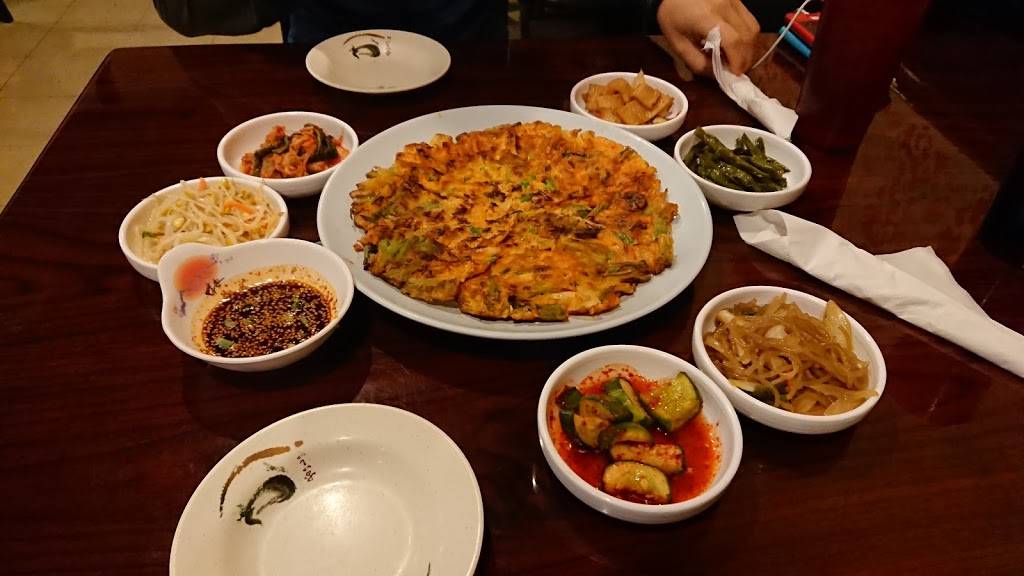 Chois Oriental Market and Korean Restaurant | restaurant | 423 N Commercial Cir, Warner Robins, GA 31093, USA | 4783281746 OR +1 478-328-1746