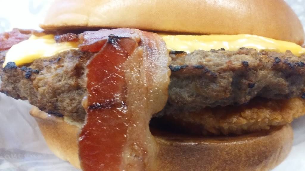 Green Burrito/Carls Jr. | meal takeaway | 2609 Riparian Dr, Elk Grove, CA 95757, USA | 9167145660 OR +1 916-714-5660