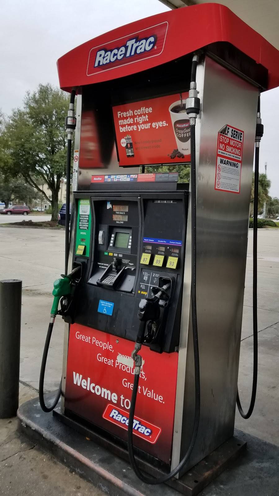 RaceTrac | bakery | 2995 45th St, West Palm Beach, FL 33407, USA | 5614711155 OR +1 561-471-1155