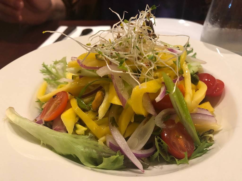 Unique | restaurant | 586 W 207th St, New York, NY 10034, USA | 2124519556 OR +1 212-451-9556