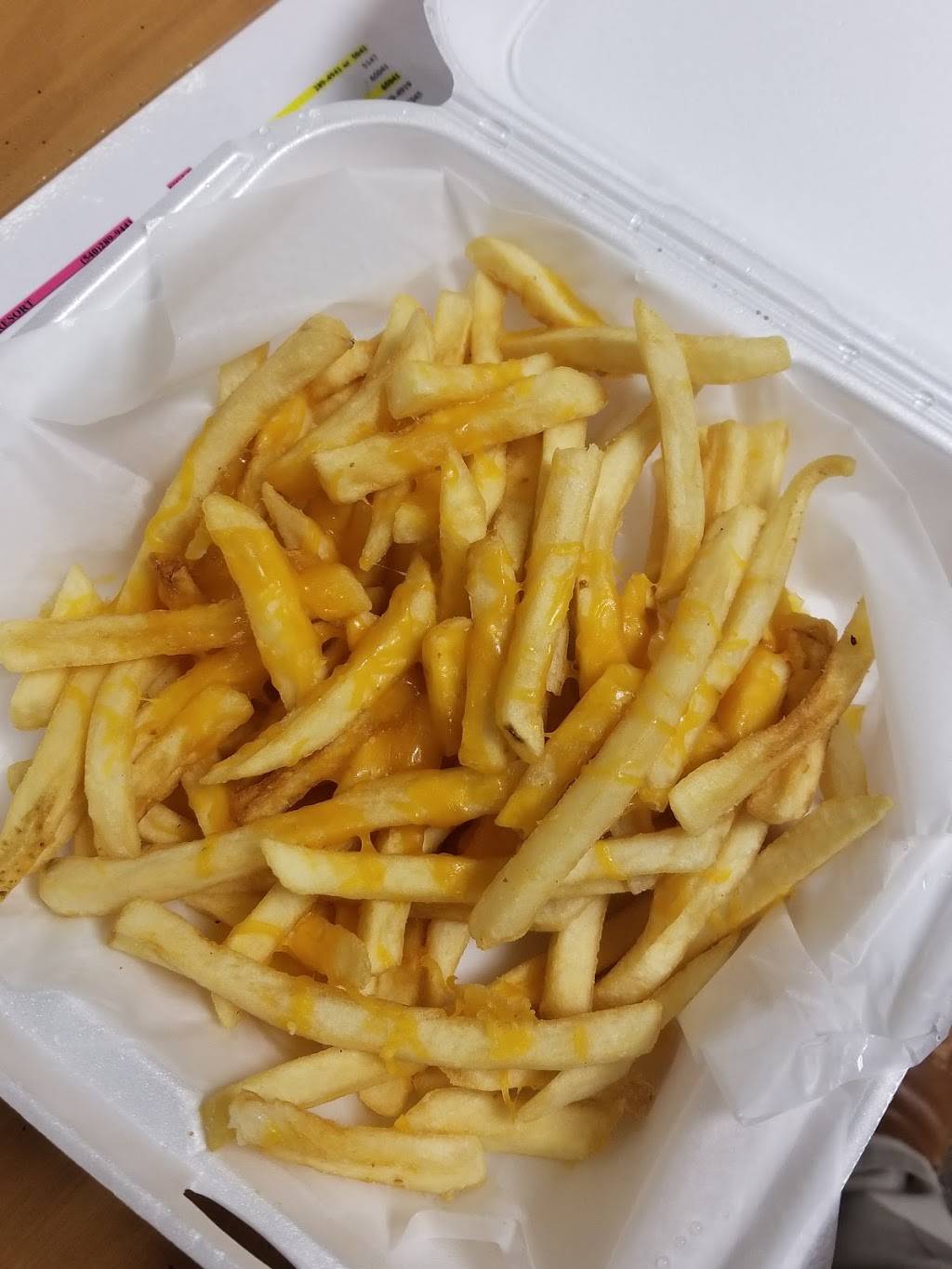 Log Cabin Barbecue | restaurant | 11672 Spotswood Trail, Elkton, VA 22812, USA | 5402899400 OR +1 540-289-9400