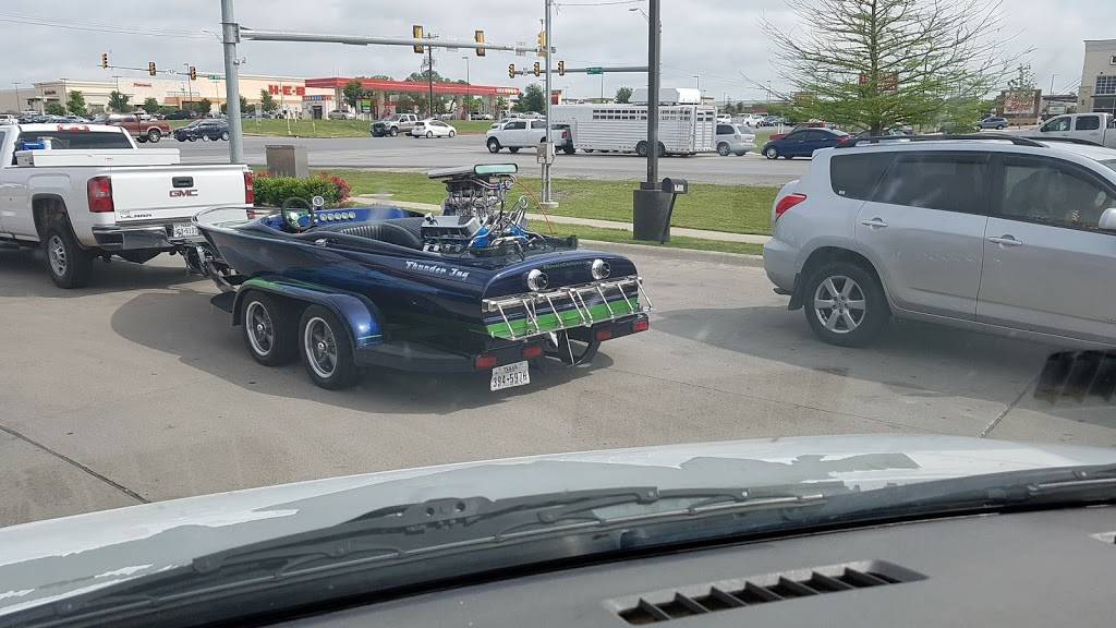 RaceTrac | bakery | 3711 E U.S. Hwy 377, Granbury, TX 76049, USA | 8175731049 OR +1 817-573-1049