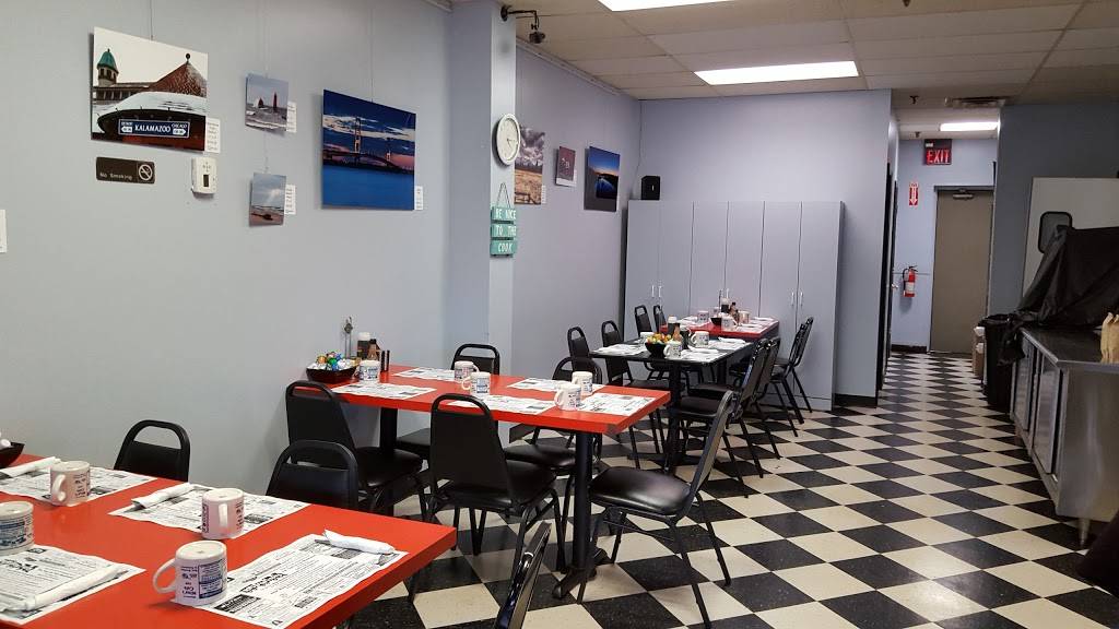 Ninas Cafe & Carousel | cafe | 1710 W Main St, Kalamazoo, MI 49006, USA | 2693736462 OR +1 269-373-6462