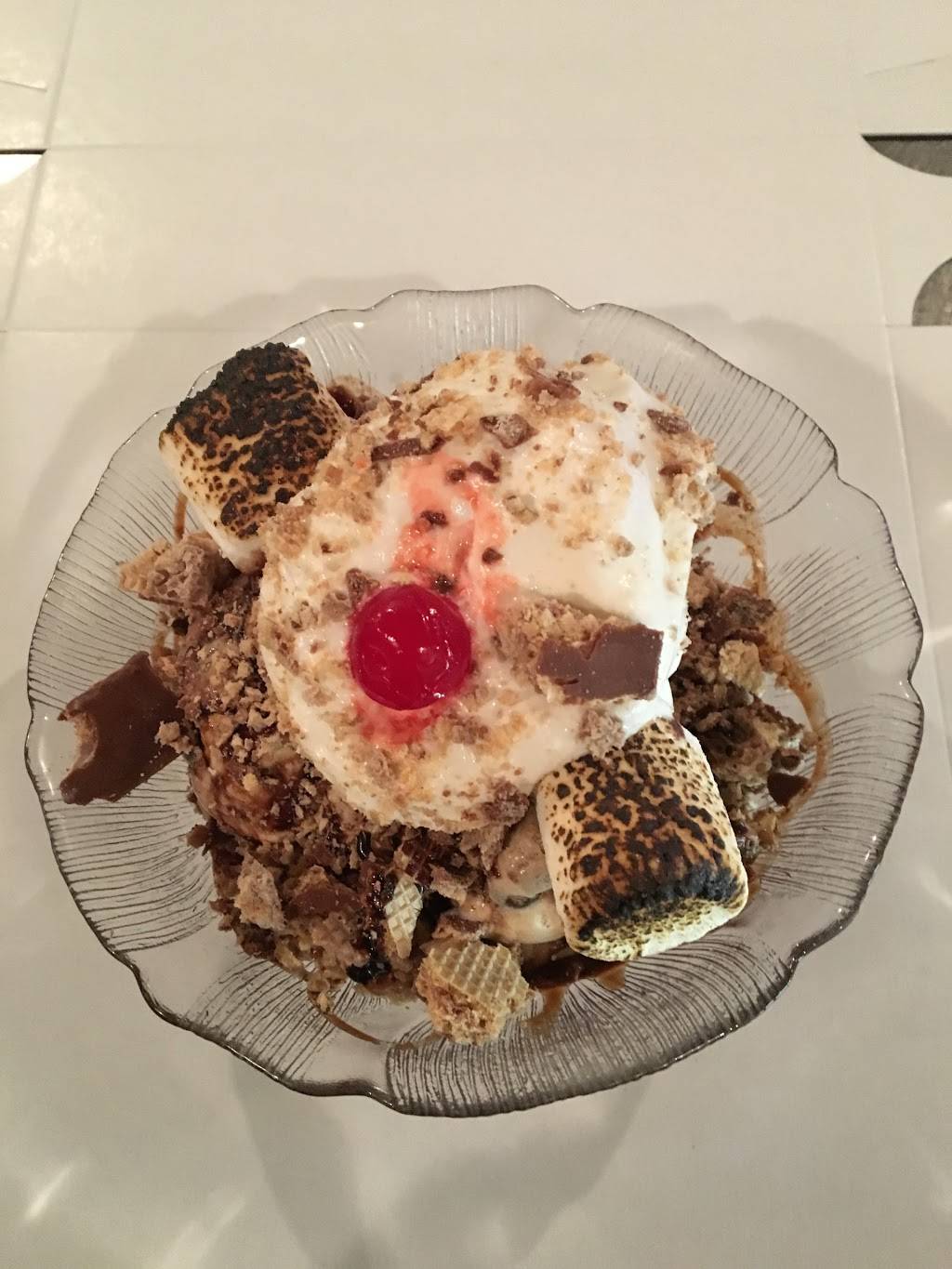 Tommys Bar-B-Q | restaurant | 999 Erie St E, Windsor, ON N9A 3Y9, Canada | 5192541111 OR +1 519-254-1111