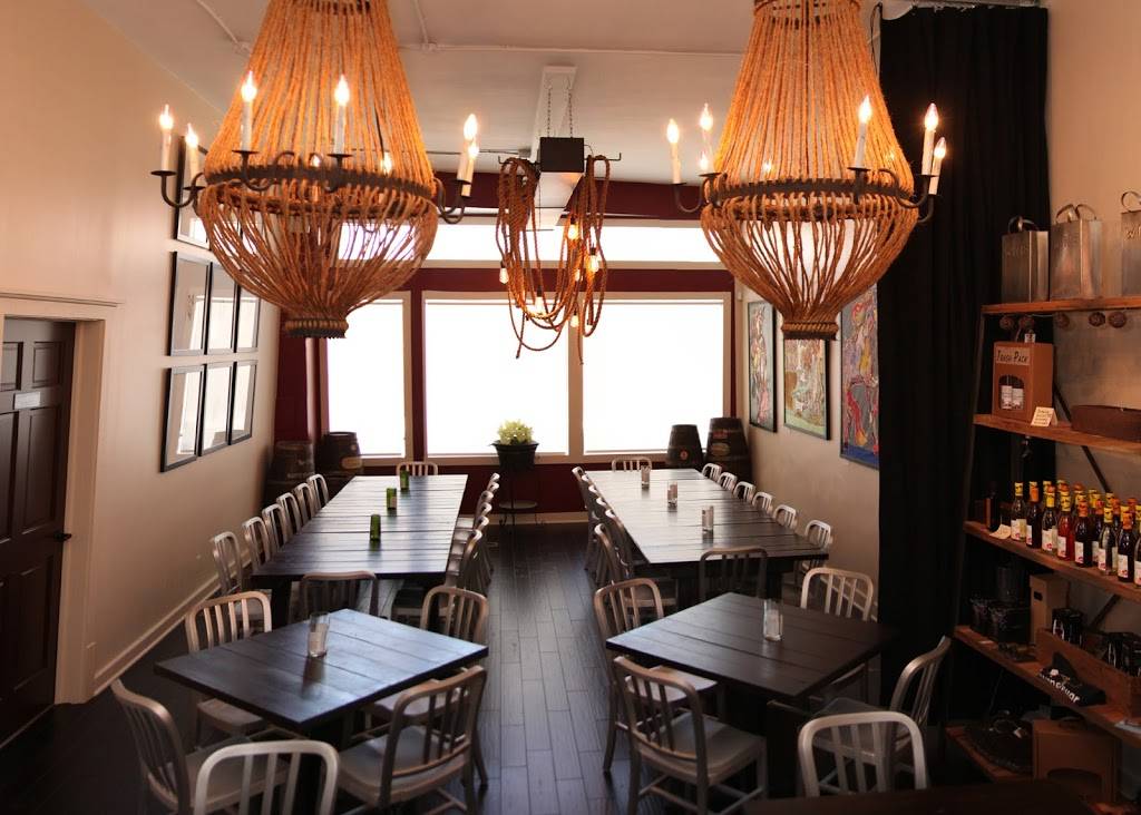 Camelot Cellars Winery | restaurant | 901 Oak St, Columbus, OH 43205, USA | 6144418860 OR +1 614-441-8860