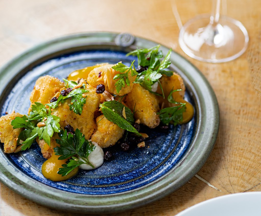 MeeshMeesh Mediterranean | restaurant | 636 E Market St, Louisville, KY 40202, USA | 5025895224 OR +1 502-589-5224