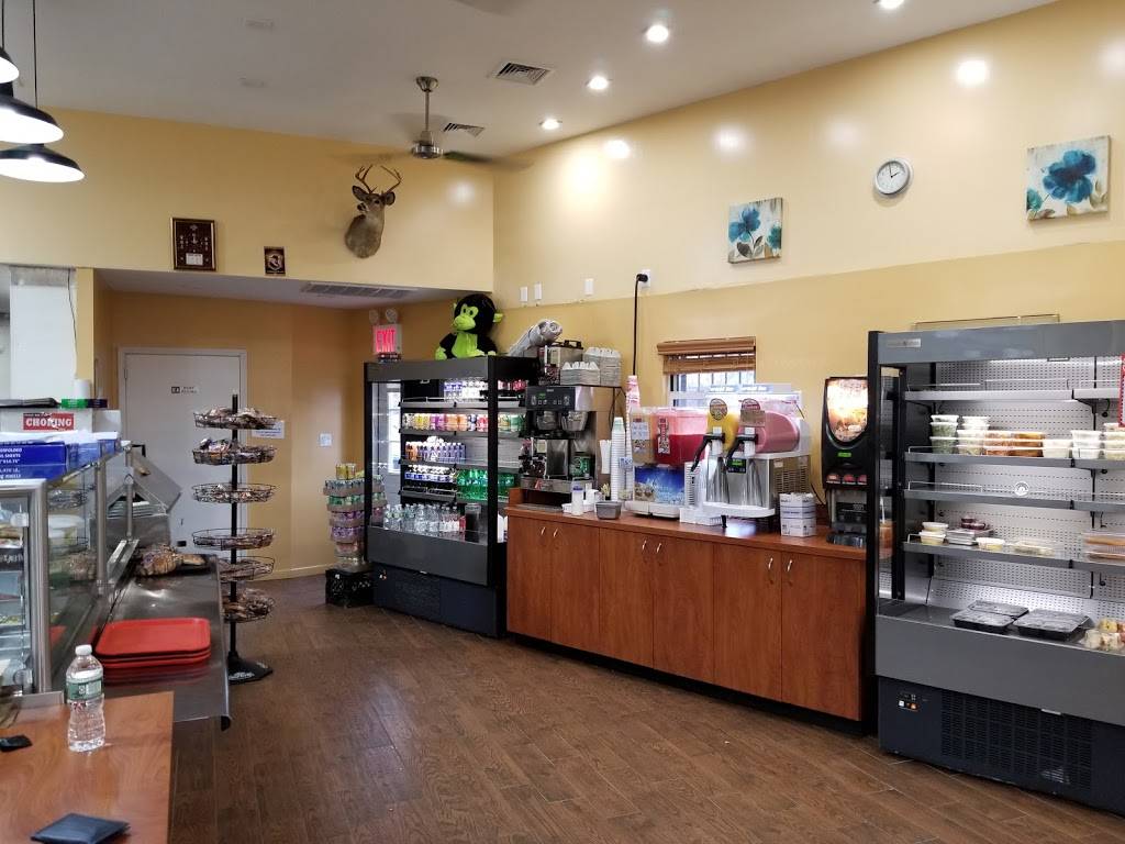 Kleins Kosher | restaurant | 595 Bedford Ave, Brooklyn, NY 11211, USA | 7183846577 OR +1 718-384-6577