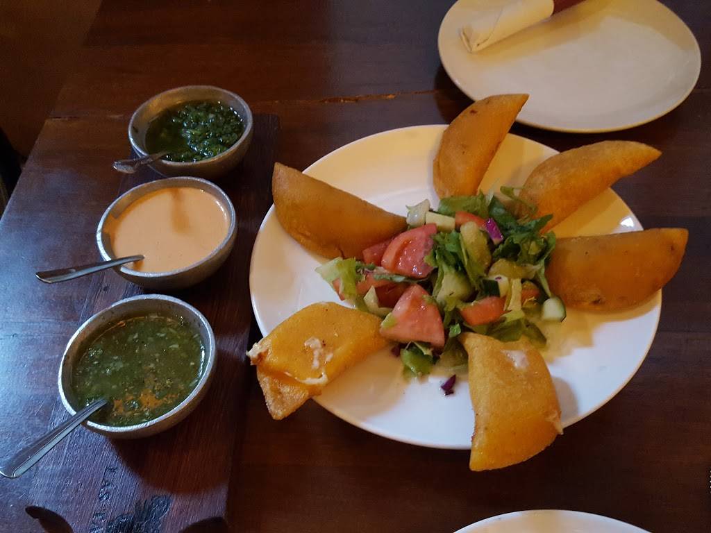 Las Tablas | restaurant | 2942 N Lincoln Ave, Chicago, IL 60657, USA | 7738712414 OR +1 773-871-2414