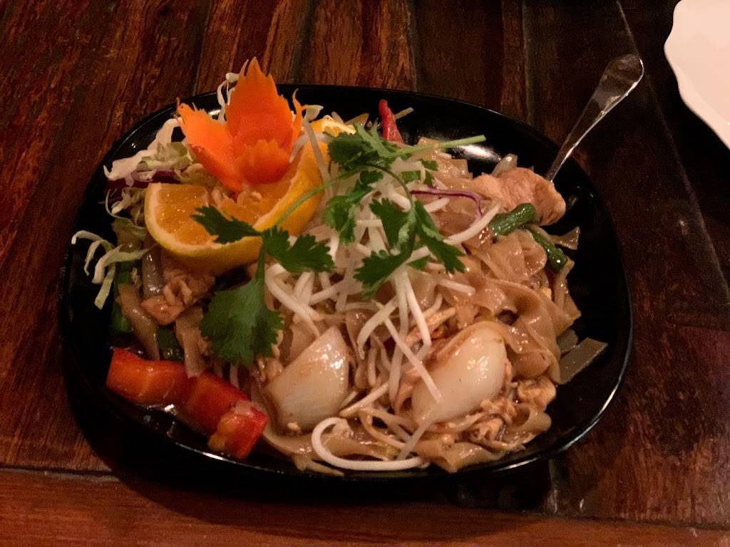 Thai Paradise EDH | restaurant | 4361 Town Center Blvd #110, El Dorado Hills, CA 95762, USA | 9169390389 OR +1 916-939-0389