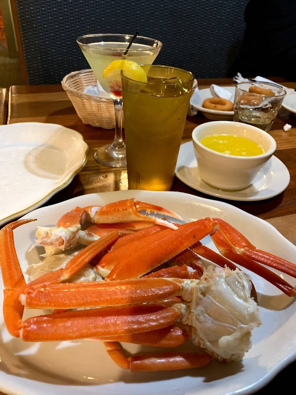 Captain Toms Seafood | restaurant | 1717 Boulevard, Colonial Heights, VA 23834, USA | 8045260005 OR +1 804-526-0005