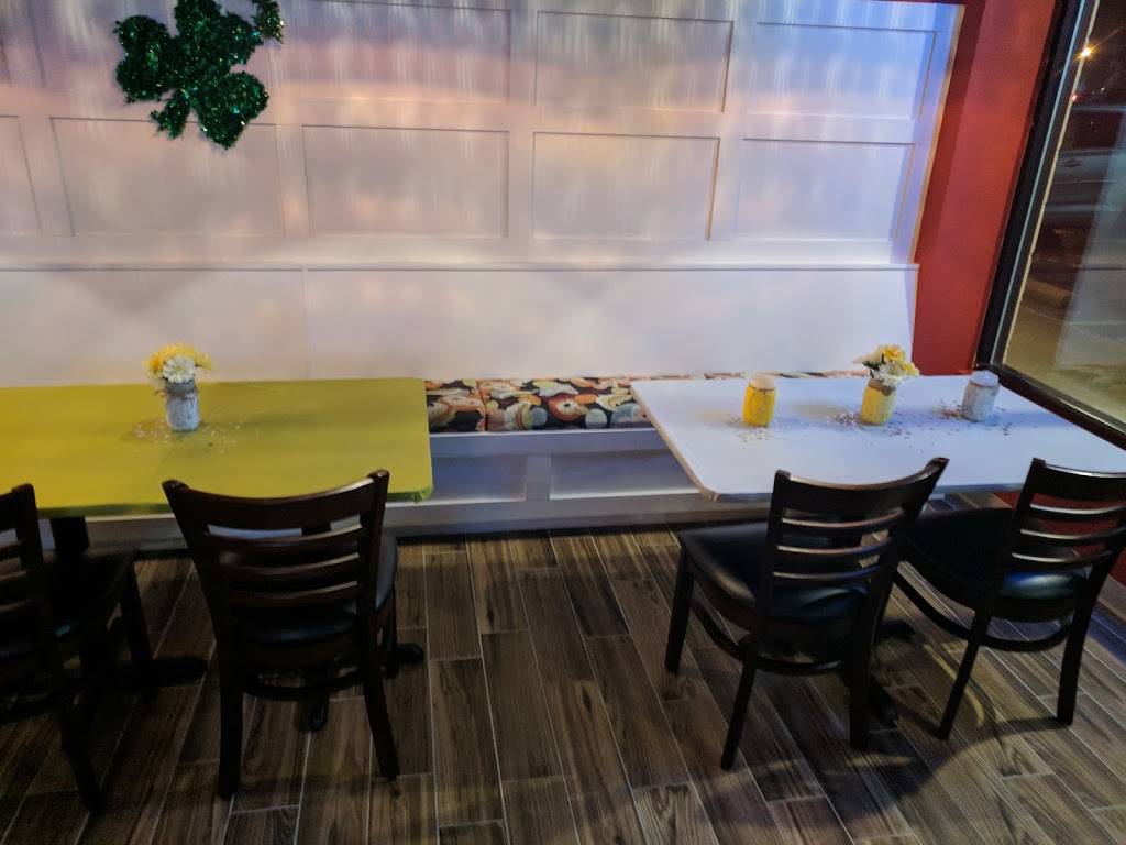 Lotties Cafe | restaurant | 1099 Beltline Rd d, Collinsville, IL 62234, USA | 6182238256 OR +1 618-223-8256