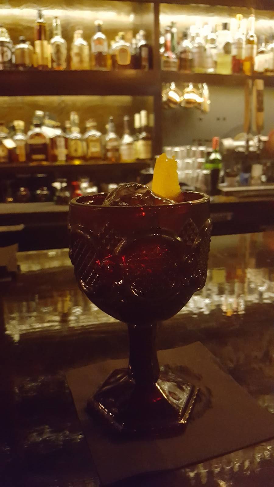 Burgers And Bottles | restaurant | 1278 Lone Oak Rd, Eagan, MN 55121, USA | 6513407175 OR +1 651-340-7175