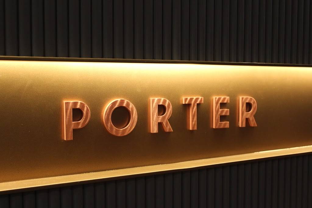 Porter Kitchen & Deck | restaurant | 150 N Riverside Plaza, Chicago, IL 60606, United States | 3127817580 OR +1 312-781-7580