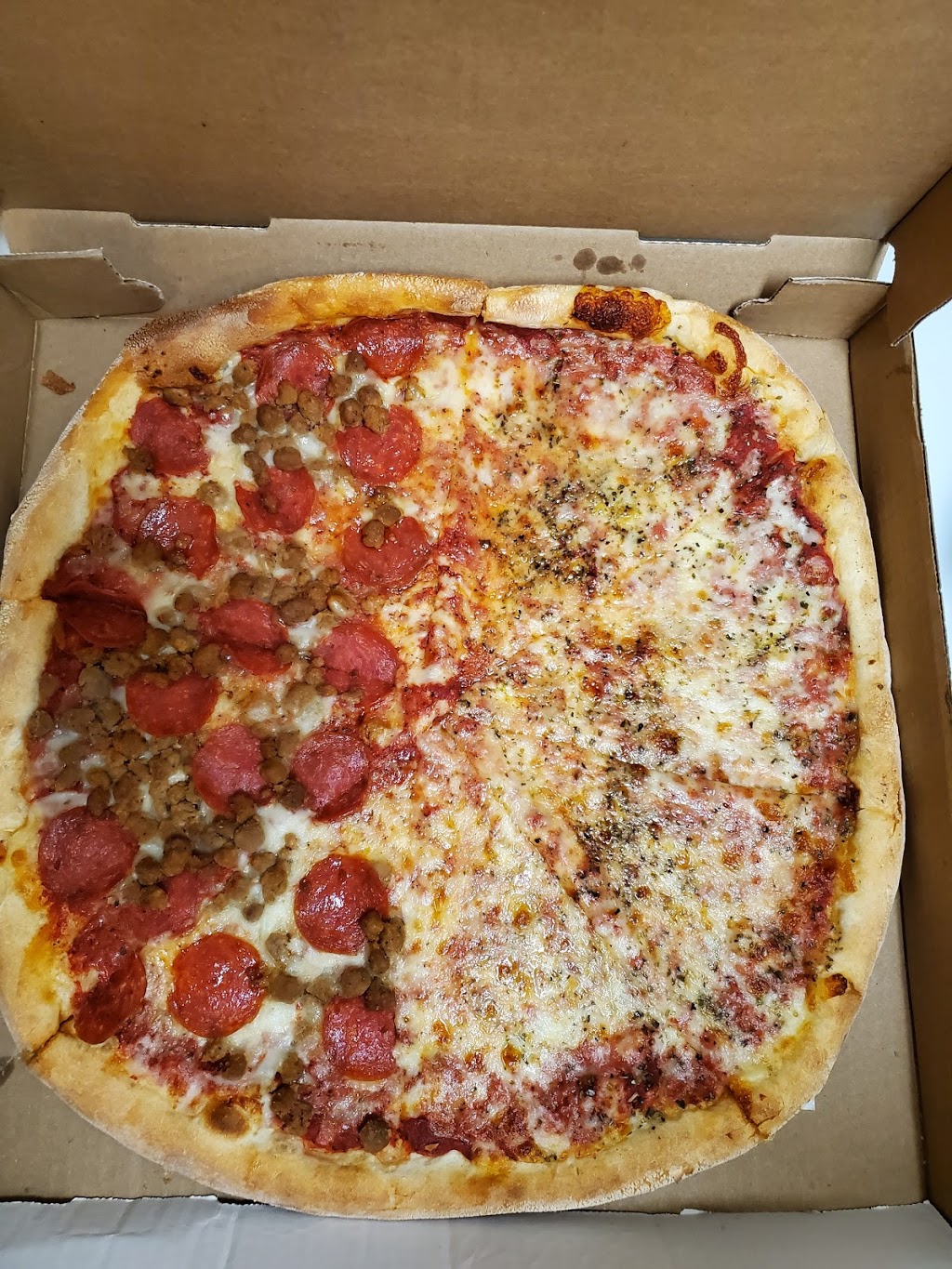 Vinnys N.Y. Pizza & Grill - Midtown | restaurant | 860 Peachtree St NE, Atlanta, GA 30308, USA | 4048720484 OR +1 404-872-0484